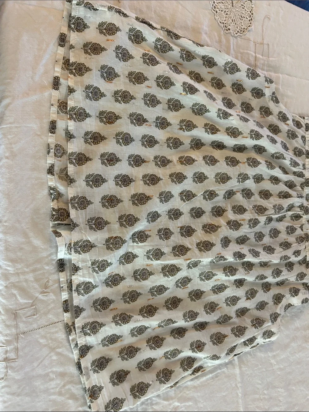 Lucky Brand Cream Floral Button-Up Shell with Olive and metallic accents. Sz L - Picture 9 of 9